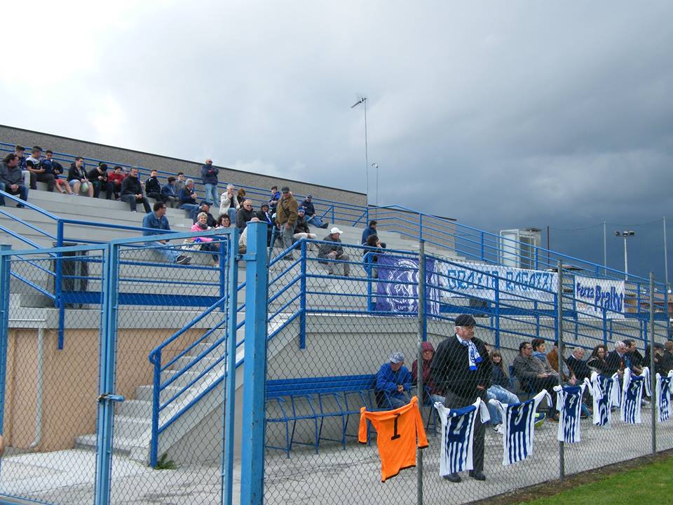 Cercasi gestore per il bar del campo sportivo
