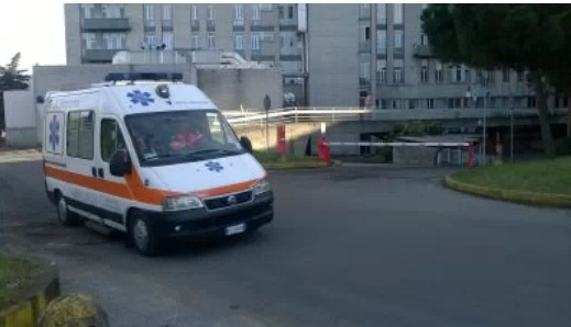 23enne cade nel vuoto dopo un litigio con la fidanzata