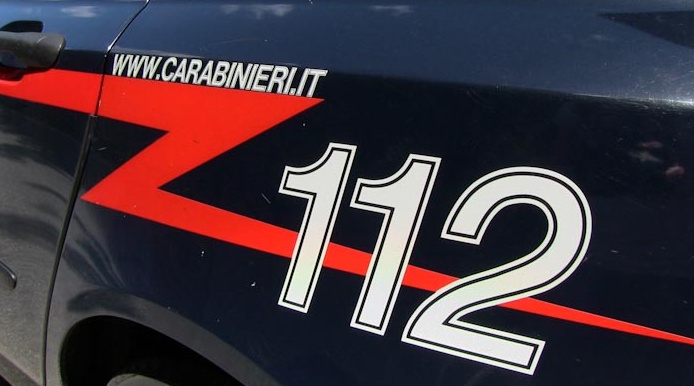 35enne arrestato per spaccio: 14 dose di coca sparse per casa