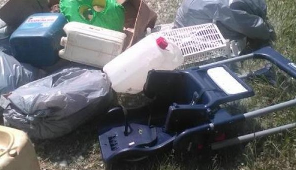 Abbandono illecito di rifiuti, una malattia comune