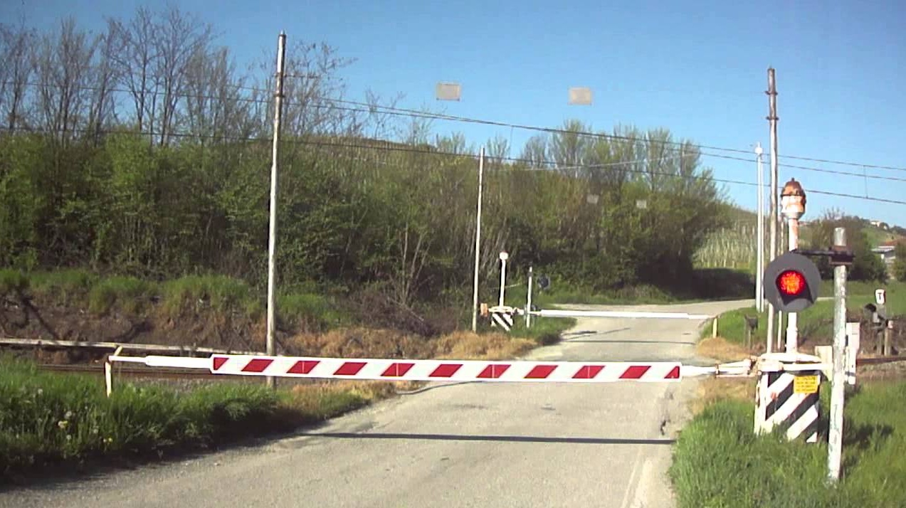 Aggancia cavo: in tilt la linea ferroviaria