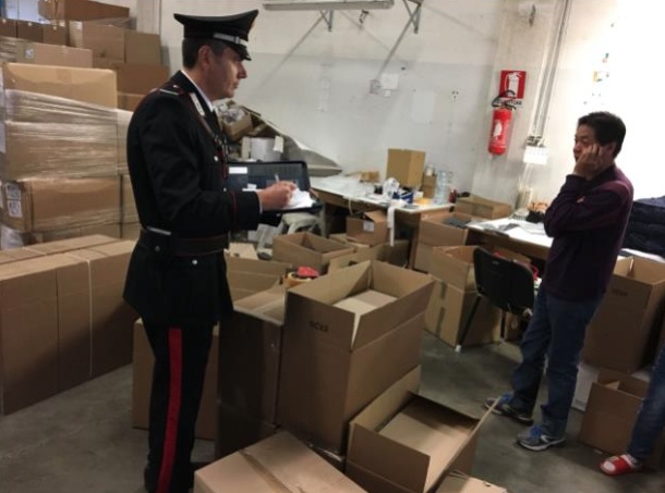 Al lavoro cinesi clandestini: multe e arresti