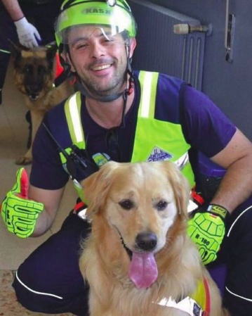 Alessandro e il suo fedele amico «Rambo», uniti per aiutare la comunità