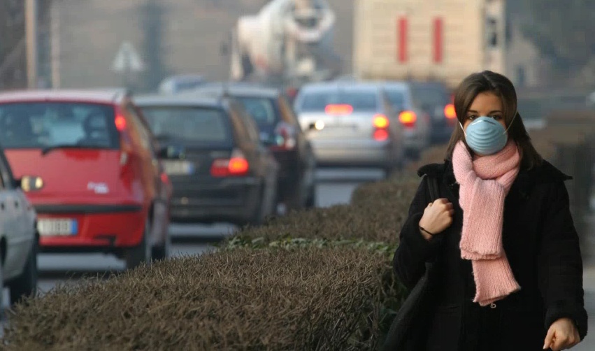 Aria sempre più insalubre. In arrivo il blocco auto