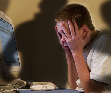 Arriva la legge sul “cyberbullismo”