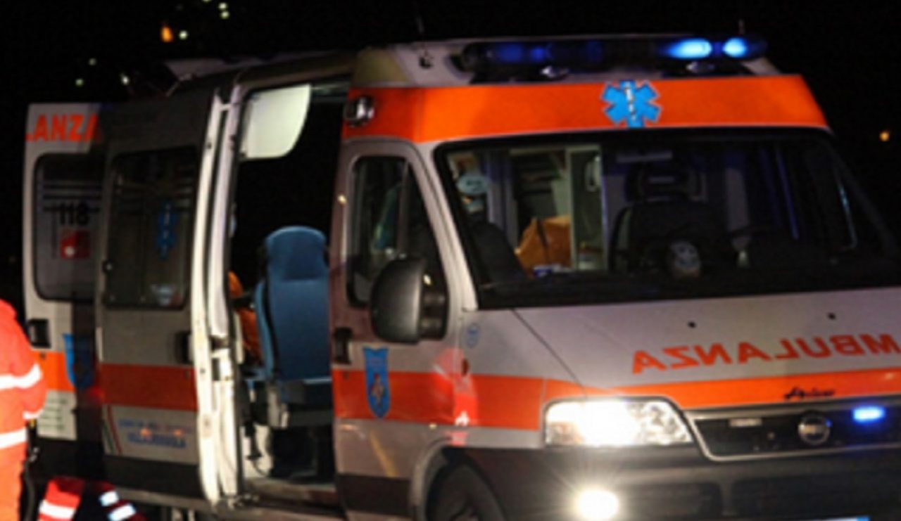 Asola, si uccide in strada a Natale