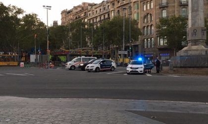 Barcellona: l’Isis rivendica l’attacco. 13 morti