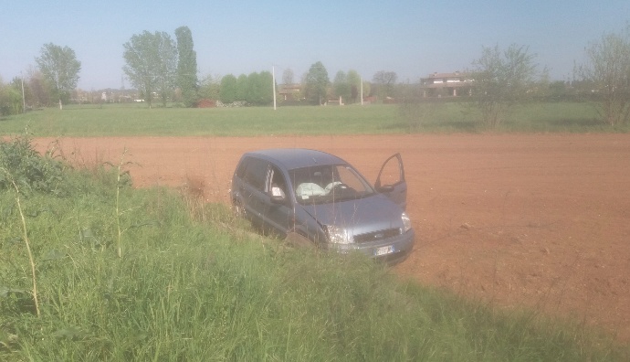 Carpenedolo, positivo all’alcol test tenta di rubare una nuova vettura