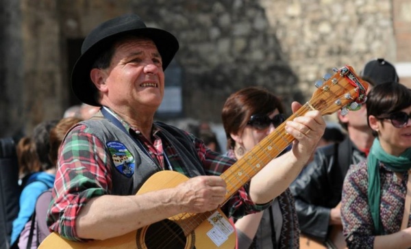 Castenedolo, cronaca di un cantastorie