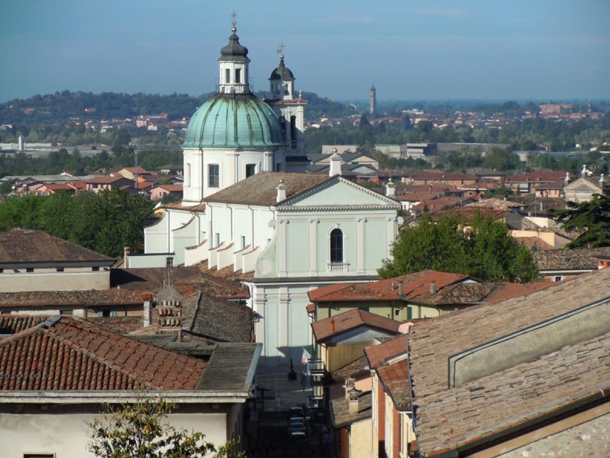 Castiglione: gazebo Agire e “interpellanza day”