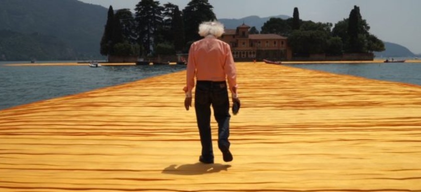 Christo cammina ancora sul Sebino