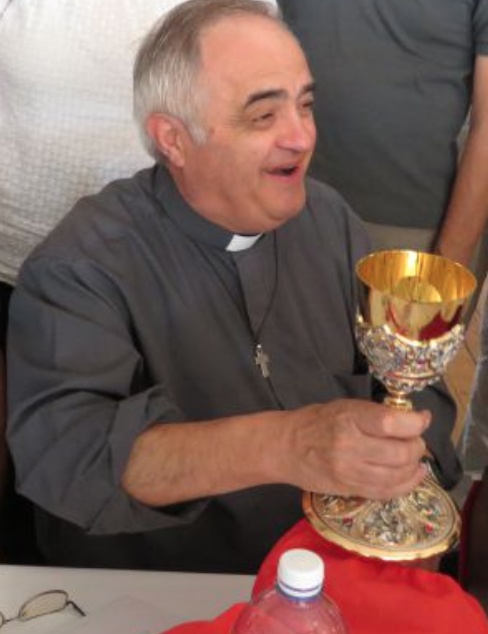 Ciao don Giuliano, benvenuto don Giacomo