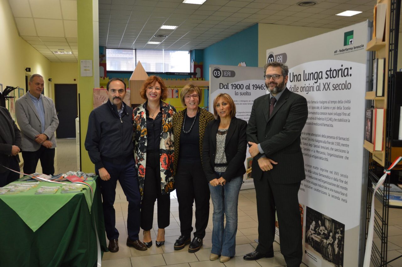 Inaugurata la mostra per i 70 anni di Federfarma