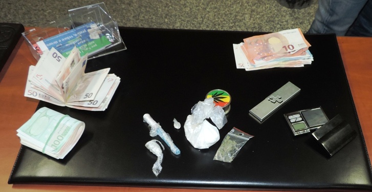 Droga: italiano e marocchino nei guai