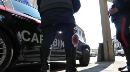 Folle gara di velocità in centro: denunciati due uomini