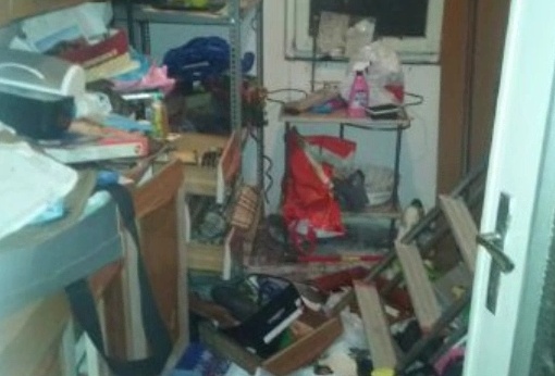 Furto in casa: via un cellulare e 200 euro