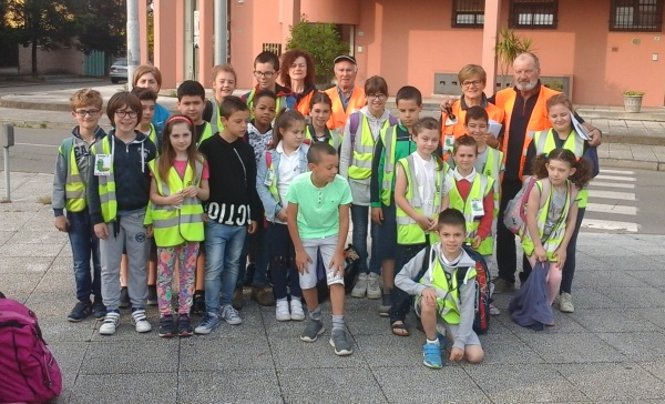 Ghedi, il pedibus fa bene all’ambiente e alla bandiera