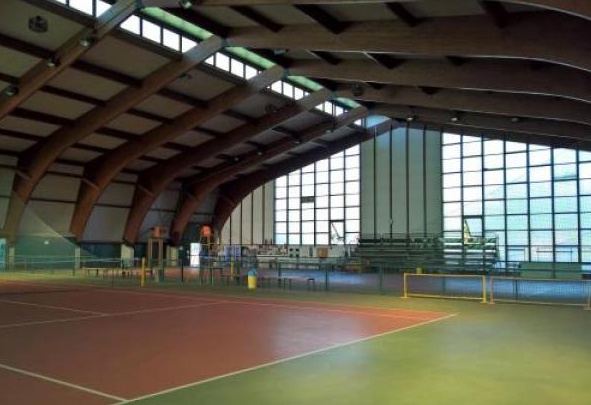 Gli spogliatoi del palazzetto Olimpia tornano a splendere