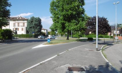 Grande rotatoria in via Battisti: la zona sarà più sicura
