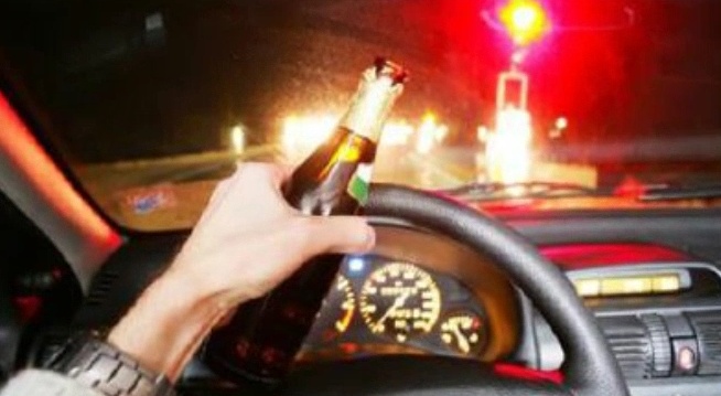 Guidava ubriaco, denunciato