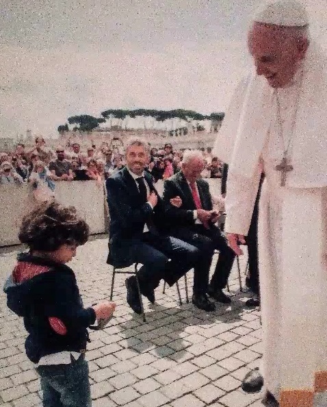 IL PICCOLO FRANCESCO, IL PAPA E IL MIRACOLO
