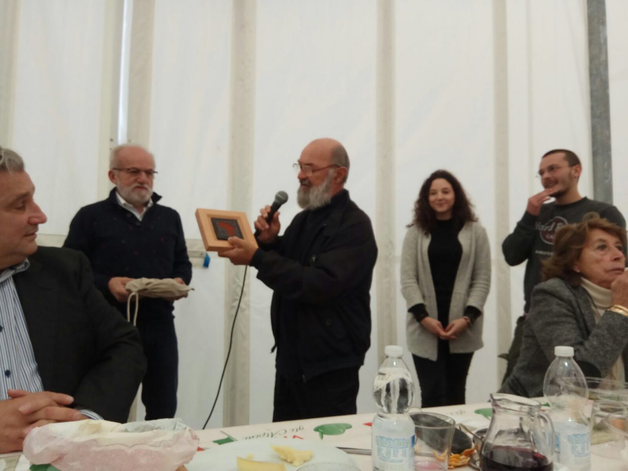 Padre missionario ringrazia la comunità