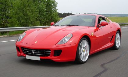 In Ferrari senza assicurazione, auto sequestrata