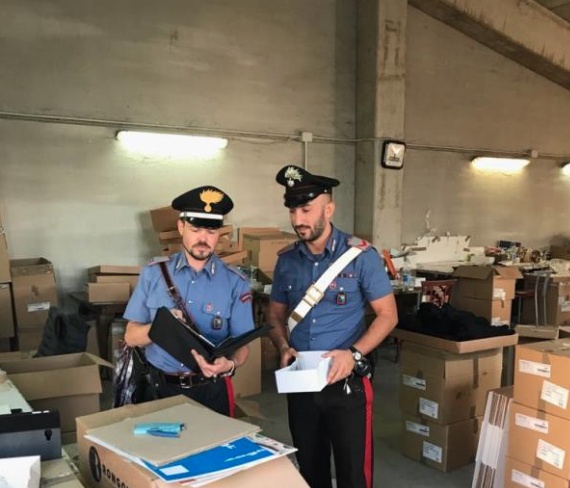 In manette 54enne per manodopera clandestina