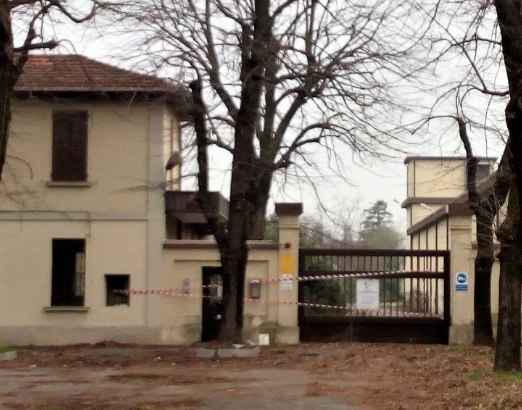 Incendio nell’archivio della Tessival