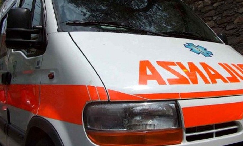 Incidente stradale: donna al nono mese di gravidanza illesa