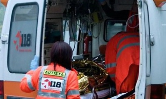 Operaio precipita da cinque metri, scatta il codice rosso