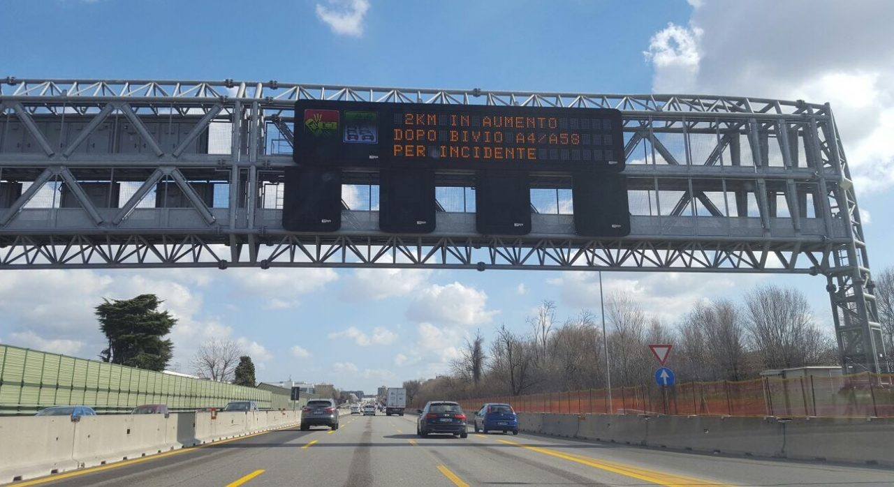 Incidente, traffico bloccato in A4