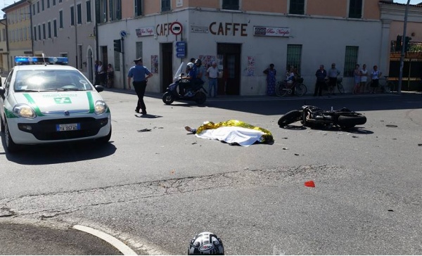 Incidenti, aumentano vittime tra centauri e pedoni