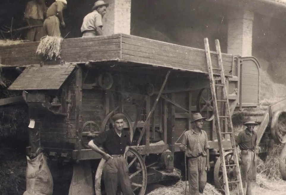 LE DISCARICHE AVVELENANO IL SOGNO DI UNA FAMIGLIA DI CONTADINI