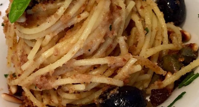 La ricetta della pasta con le briciole