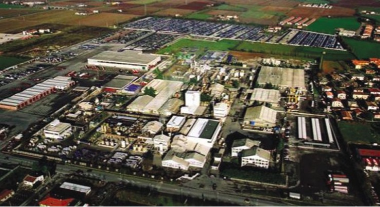 La storica azienda «Huntsman» è stata venduta.