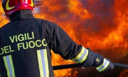 Lonato: incendio in cascina