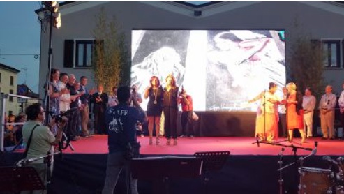 Mariangela sul podio internazionale dei Madonnari