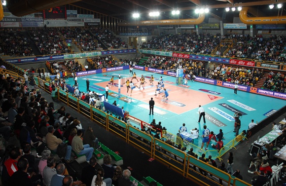 Metalleghe schiaccia Busto Arsizio e riapre la stagione