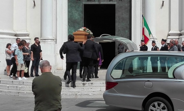 Montichiari, addio al carabiniere Reggio