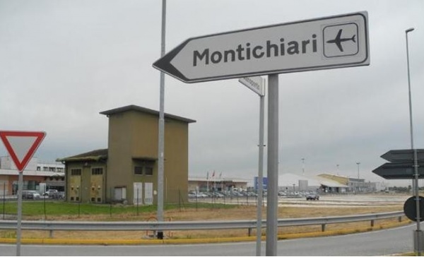 Montichiari, atterraggio d’emergenza