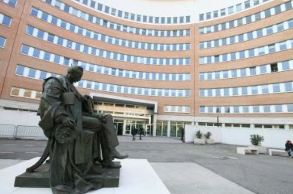 Nonno violentava 5 bambine, condannato a 6 anni