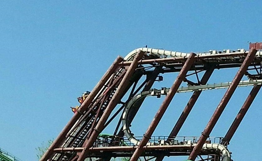Paura a Gardaland, visitatori bloccati sulla giostra