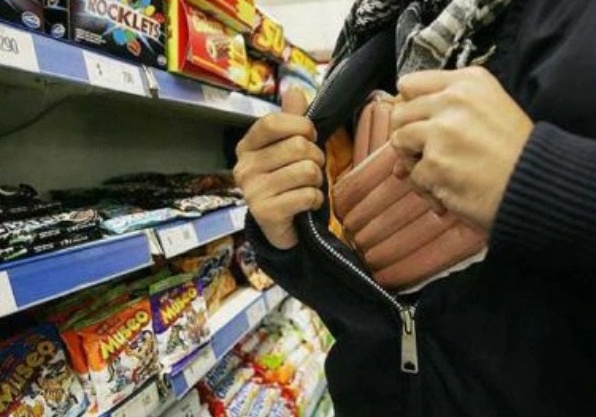 Polacco 36enne colto con le mani nel sacco