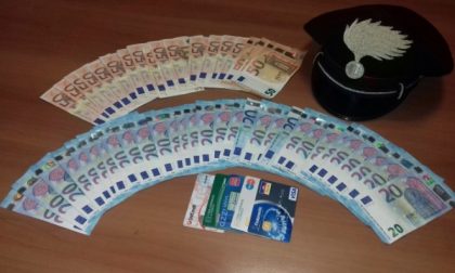 Pregiudicato 40enne: preleva con bancomat rubati