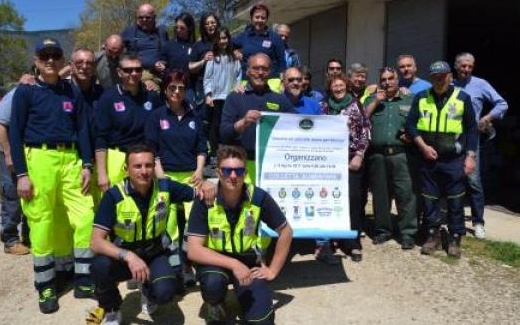 Prociv con il cuore e le braccia a Norcia