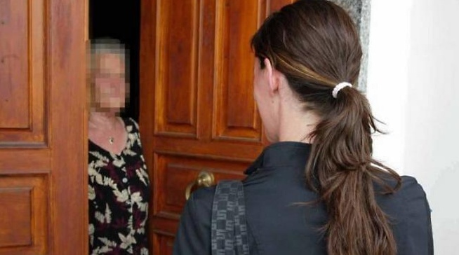 Raggiro: «Cercasi segretaria a Verona», si ritrova a fare il «Porta a Porta» a Montichiari