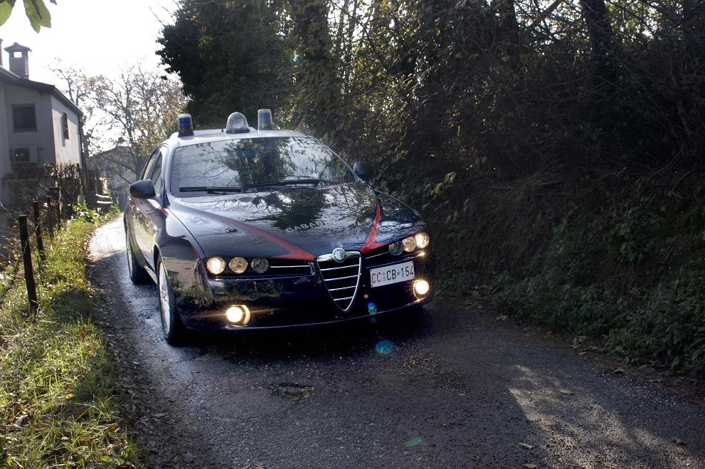 Remedello: lavorano 18 ore al giorno per 20 euro