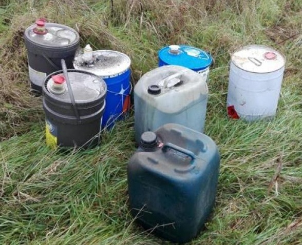 Rifiuti lasciati nei campi, continuano le segnalazioni