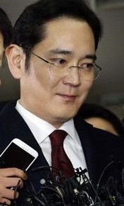 SAMSUNG TRAVOLTO DAI GUAI